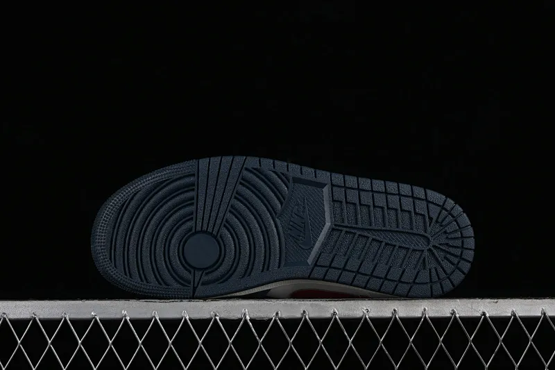 All categories Air Jordan Jordan series basketball shoes Air Jordan 1 Low G version pure original Air Jordan 1 Low AJ1 Joe 1 low-top cultural and leisure sports sneakers HM3711-144